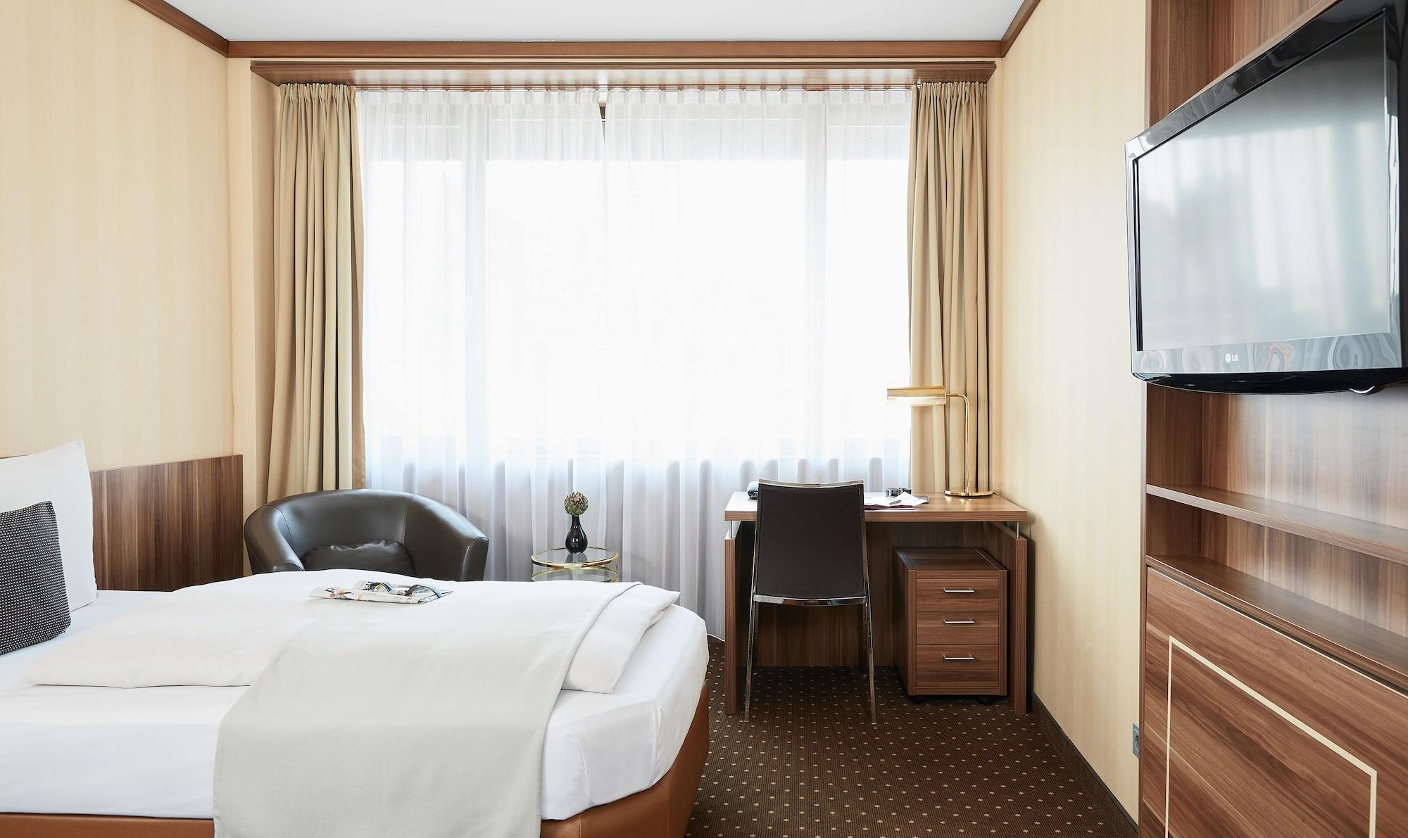 ลีฟวิง โฮเต็ล ดึสเซลดอร์ฟ Hotel ดุสเซลดอร์ฟ ภายนอก รูปภาพ