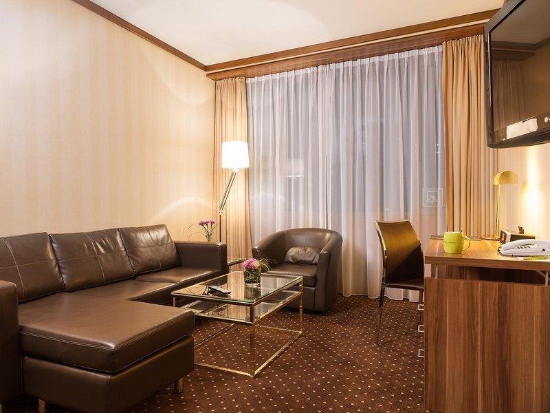 ลีฟวิง โฮเต็ล ดึสเซลดอร์ฟ Hotel ดุสเซลดอร์ฟ ภายนอก รูปภาพ