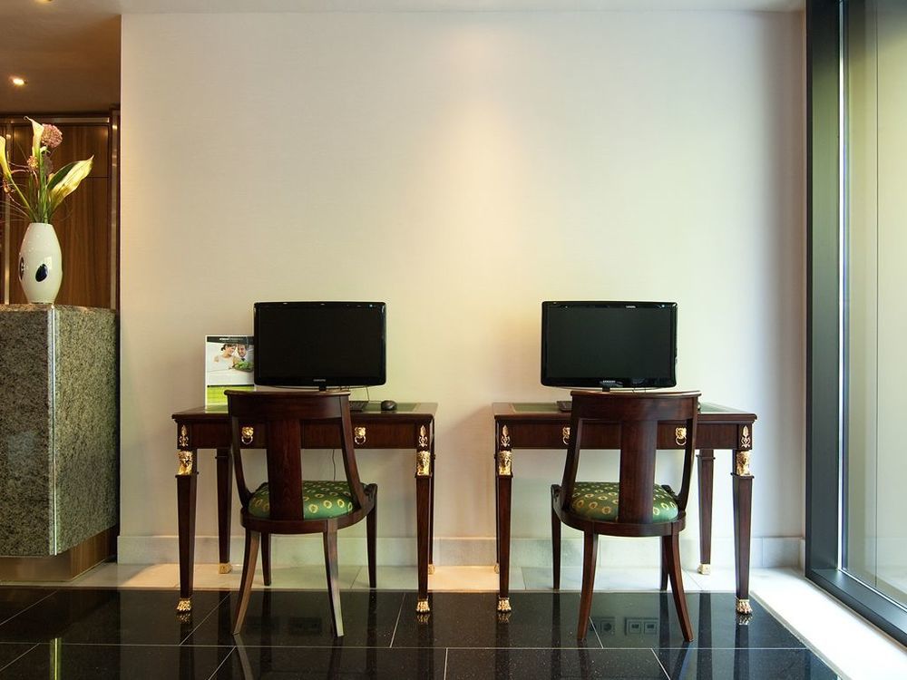 ลีฟวิง โฮเต็ล ดึสเซลดอร์ฟ Hotel ดุสเซลดอร์ฟ ภายนอก รูปภาพ